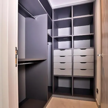 Residenza Leca Colonna アパートホテル