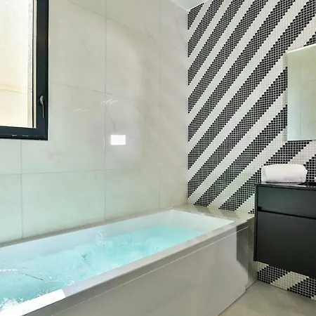 Residenza Leca Colonna アパートホテル
