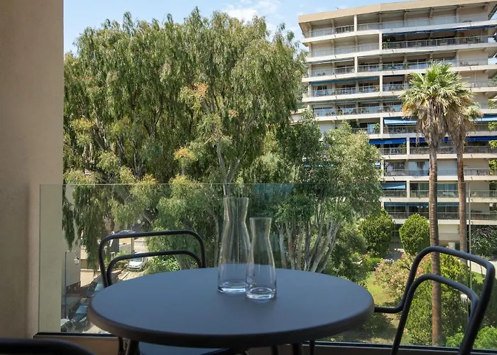 Lejlighedshotel Residenza Leca Colonna