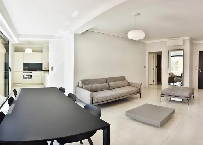 Lejlighedshotel Residenza Leca Colonna 4*