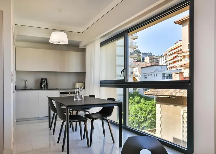 Lejlighedshotel Residenza Leca Colonna 4*